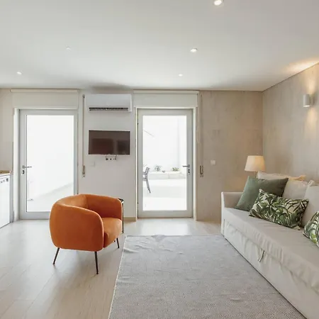 Stylish With Terrace By Hosty Porto