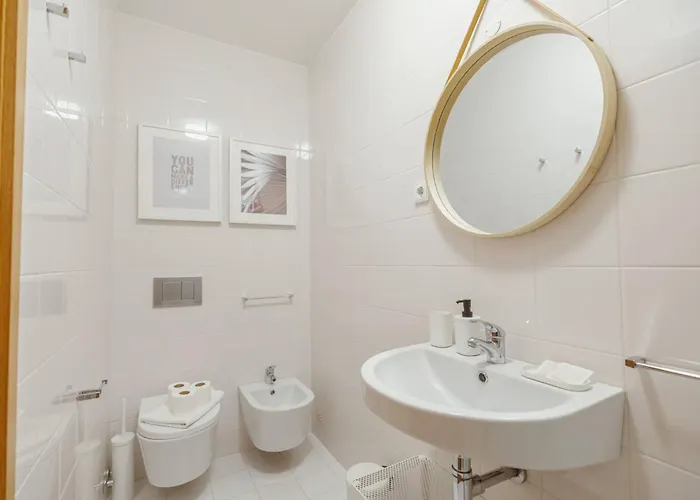 Stylish With Terrace By Hosty * 포르투