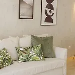 Stylish With Terrace By Hosty Daire *